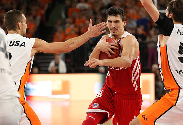 和边路突破 和边路突破