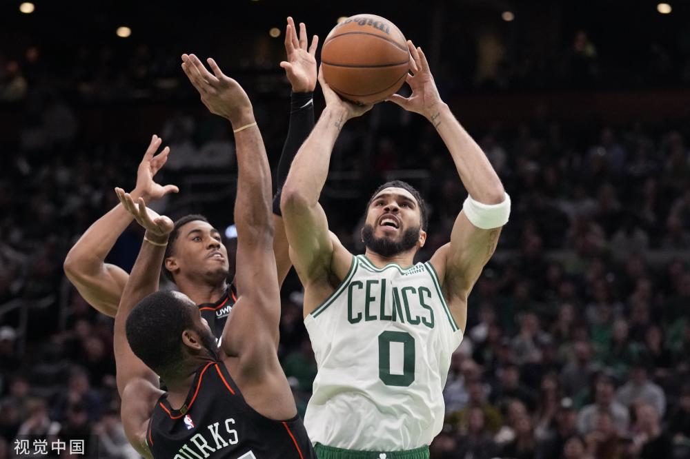 更是向全世 更是向全世